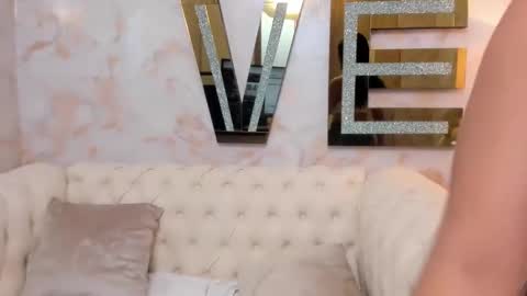 Snapshot of your_naughtyangel chatting on October 2025 10:07:01 PM Evelin online show from October 2025 10:07:01 PM