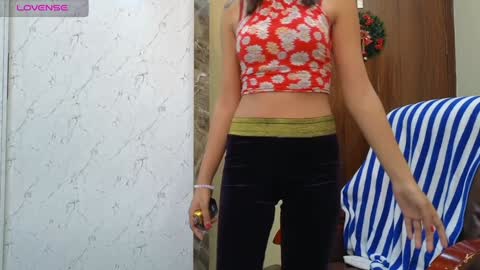 Snapshot of your_priya_77 chatting on January 2025 05:33:01 PM sonam online show from January 2025 05:33:01 PM