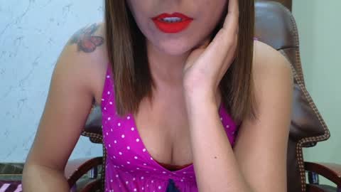 Snapshot of your_priya_77 chatting on January 2025 02:32:02 PM sonam online show from January 2025 02:32:02 PM