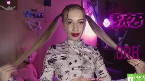 Snapshot of your_psychologist chatting on September 2025 01:00:01 AM Alice online show from September 2025 01:00:01 AM