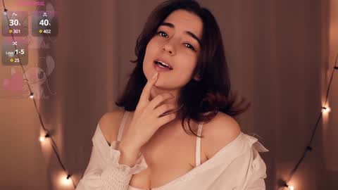 Luna online show from February 2025 01:54:01 PM