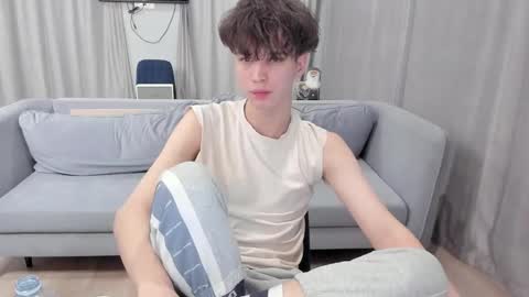 Snapshot of your_shy_guy chatting on February 2025 09:49:01 PM your_shy_guy online show from February 2025 09:49:01 PM