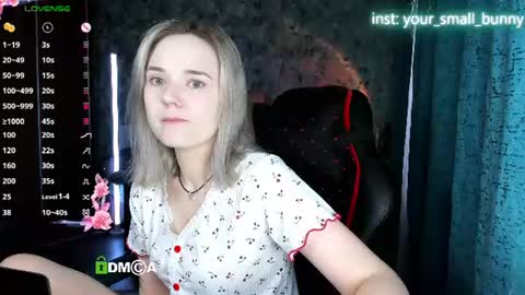 Snapshot of your_small_bunny chatting on July 2026 02:03:02 AM Molly online show from July 2026 02:03:02 AM