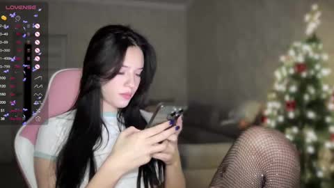 Mia  online show from January 2025 05:41:01 PM