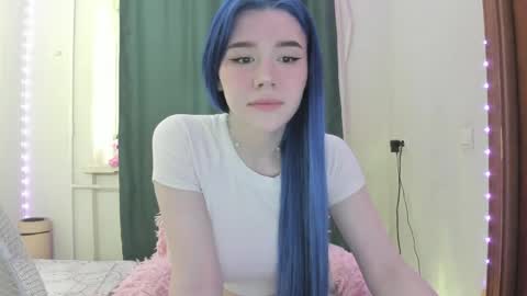 Snapshot of your_tender_doll chatting on June 2026 03:18:01 PM Alice online show from June 2026 03:18:01 PM