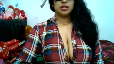 Snapshot of yourashawari chatting on May 2026 11:34:04 PM yourashawari online show from May 2026 11:34:04 PM