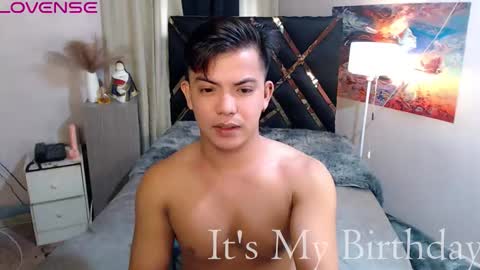 Snapshot of yourasian_bradley chatting on September 2025 02:49:02 AM yourasian_bradley online show from September 2025 02:49:02 AM