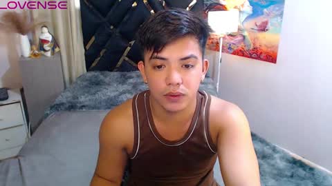 Snapshot of yourasian_bradley chatting on October 2025 05:27:01 AM yourasian_bradley online show from October 2025 05:27:01 AM
