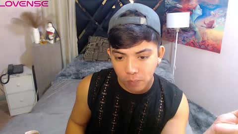 Snapshot of yourasian_bradley chatting on October 2025 09:47:02 PM yourasian_bradley online show from October 2025 09:47:02 PM