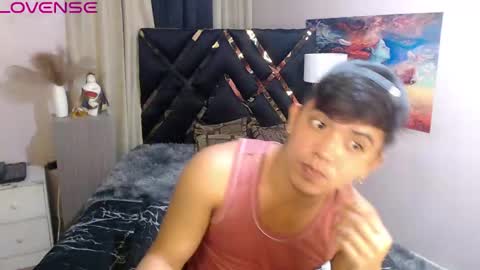 Snapshot of yourasian_bradley chatting on October 2025 01:14:01 PM yourasian_bradley online show from October 2025 01:14:01 PM