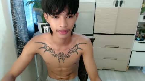 yourasian_eric online show from April 2026 07:55:02 AM