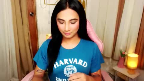 Snapshot of yourasianfave_drea chatting on October 2025 02:56:02 AM DREA online show from October 2025 02:56:02 AM