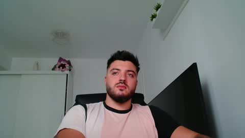 Crush online show from October 2025 09:29:01 AM