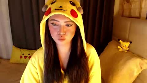 JEN  online show from April 2026 07:03:02 AM