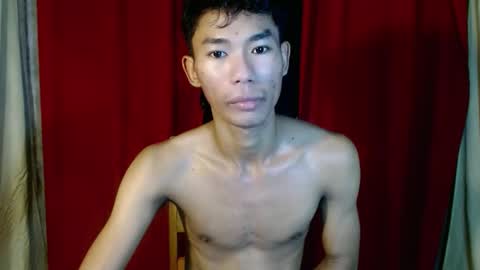 Snapshot of yourdreamboyx chatting on December 2024 06:15:01 AM Rence online show from December 2024 06:15:01 AM