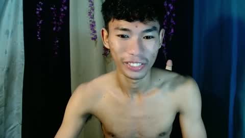 Snapshot of yourdreamboyx chatting on December 2024 05:00:01 PM Rence online show from December 2024 05:00:01 PM