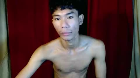 Snapshot of yourdreamboyx chatting on December 2024 08:33:01 AM Rence online show from December 2024 08:33:01 AM