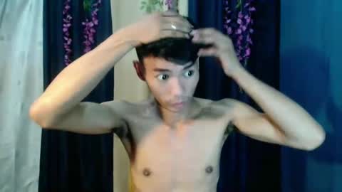 Snapshot of yourdreamboyx chatting on December 2024 07:58:01 AM Rence online show from December 2024 07:58:01 AM