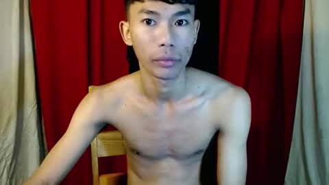 Snapshot of yourdreamboyx chatting on December 2024 01:00:01 PM Rence online show from December 2024 01:00:01 PM