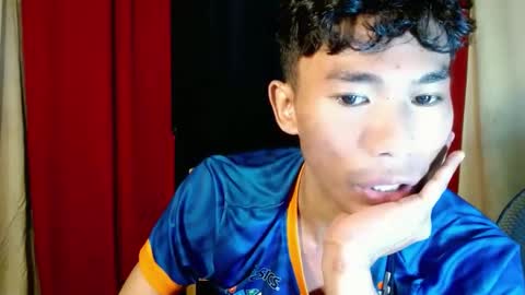 Snapshot of yourdreamboyx chatting on December 2024 06:11:02 AM Rence online show from December 2024 06:11:02 AM