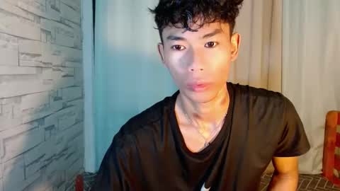 Snapshot of yourdreamboyx chatting on December 2024 04:09:02 AM Rence online show from December 2024 04:09:02 AM