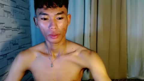 Snapshot of yourdreamboyx chatting on January 2025 07:10:02 PM Rence online show from January 2025 07:10:02 PM