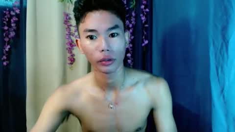 Snapshot of yourdreamboyx chatting on January 2025 02:42:02 AM Rence online show from January 2025 02:42:02 AM