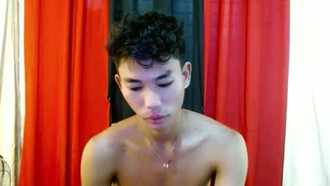 Snapshot of yourdreamboyx chatting on February 2025 07:07:02 AM Rence online show from February 2025 07:07:02 AM