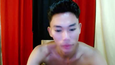 Snapshot of yourdreamboyx chatting on February 2025 01:55:01 AM Rence online show from February 2025 01:55:01 AM