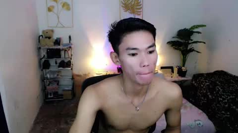 Snapshot of yourdreamboyx chatting on October 2025 08:27:02 AM Rence online show from October 2025 08:27:02 AM