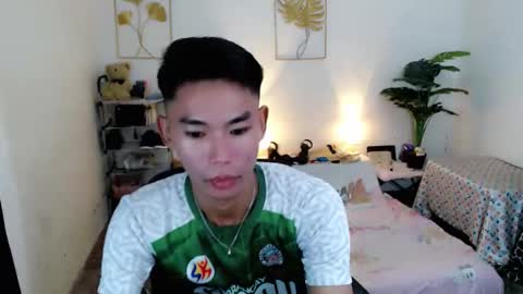 Snapshot of yourdreamboyx chatting on October 2025 11:11:02 AM Rence online show from October 2025 11:11:02 AM