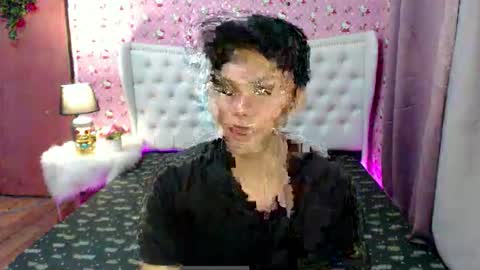 Snapshot of yourdreamboyxx chatting on September 2025 10:04:02 AM HEN online show from September 2025 10:04:02 AM