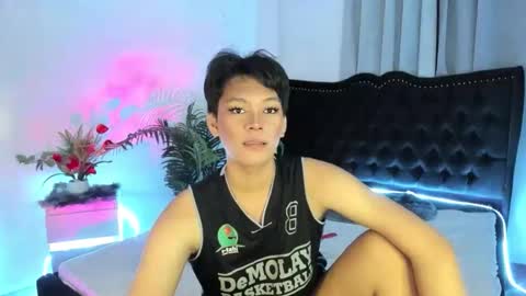 Snapshot of yourdreamboyxx chatting on September 2025 07:05:01 PM HEN online show from September 2025 07:05:01 PM