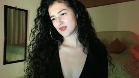 Snapshot of yourdreamgirl2025 chatting on May 2026 11:55:01 PM yourdreamgirl2025 online show from May 2026 11:55:01 PM