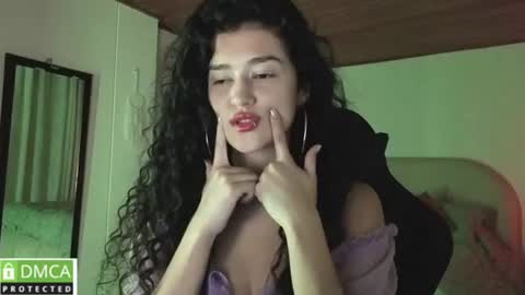 Snapshot of yourdreamgirl2025 chatting on June 2026 12:02:02 AM yourdreamgirl2025 online show from June 2026 12:02:02 AM