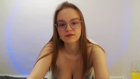 Snapshot of yourdreamray chatting on February 2025 09:26:02 PM Lana online show from February 2025 09:26:02 PM