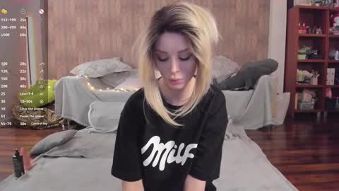 Mary online show from November 2025 10:48:01 AM