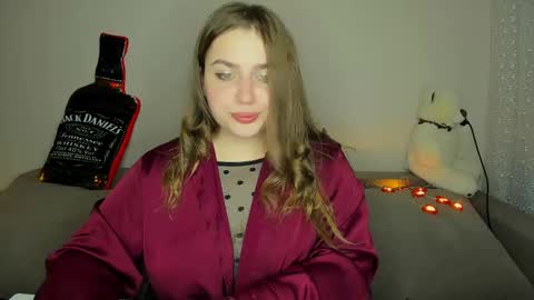 yourgem__ online show from February 2025 06:40:01 PM