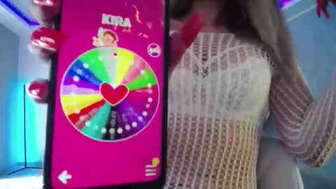 call meKira online show from September 2025 10:36:01 AM