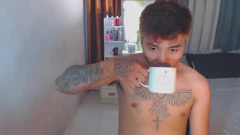 Snapshot of yourhandsome_hunk chatting on December 2024 05:59:02 AM Paul online show from December 2024 05:59:02 AM