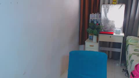 Snapshot of yourhandsome_hunk chatting on February 2025 01:51:02 PM Paul online show from February 2025 01:51:02 PM