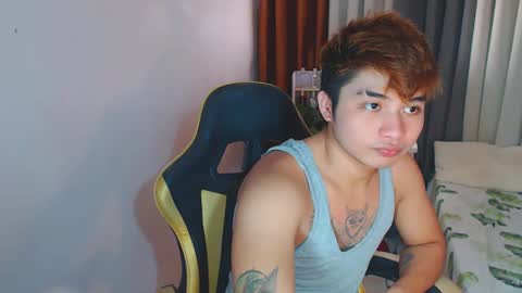 Snapshot of yourhandsome_hunk chatting on February 2025 04:31:01 AM Paul online show from February 2025 04:31:01 AM