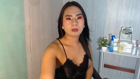 Mauie  online show from September 2025 07:03:02 PM