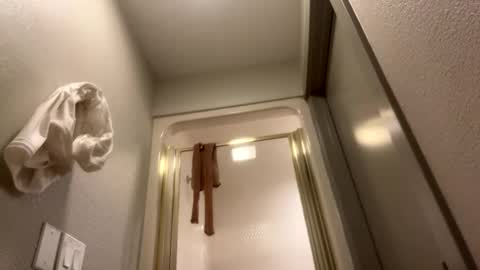 Kaitie Cummings online show from February 2026 12:19:01 PM