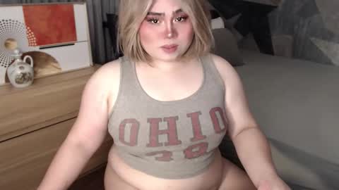 Snapshot of yourkittykimmy_xxx chatting on October 2025 05:49:01 AM kit online show from October 2025 05:49:01 AM