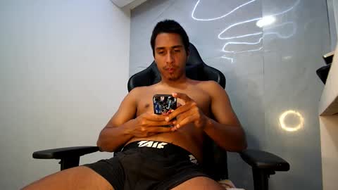 Your Latin Mamba online show from October 2025 04:27:01 AM