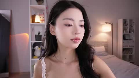 yourlittlesunrise_ online show from July 2026 07:28:02 AM