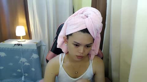 Snapshot of yourlovelytranspinay chatting on December 2024 02:08:02 AM your lovely Dina online show from December 2024 02:08:02 AM