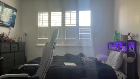 yourmila1 online show from February 2026 11:27:02 PM