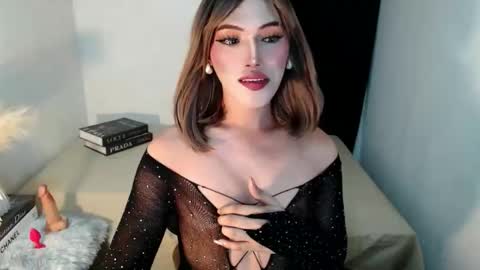 TIFFANY SUCKING QUEEN online show from May 2026 11:43:02 PM